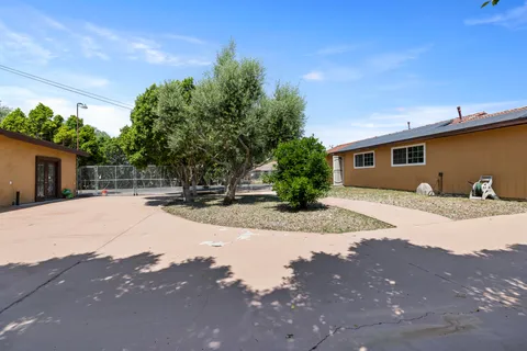 $1,075,000 | 7858 Sherry Lane, Jurupa Valley, CA 92509