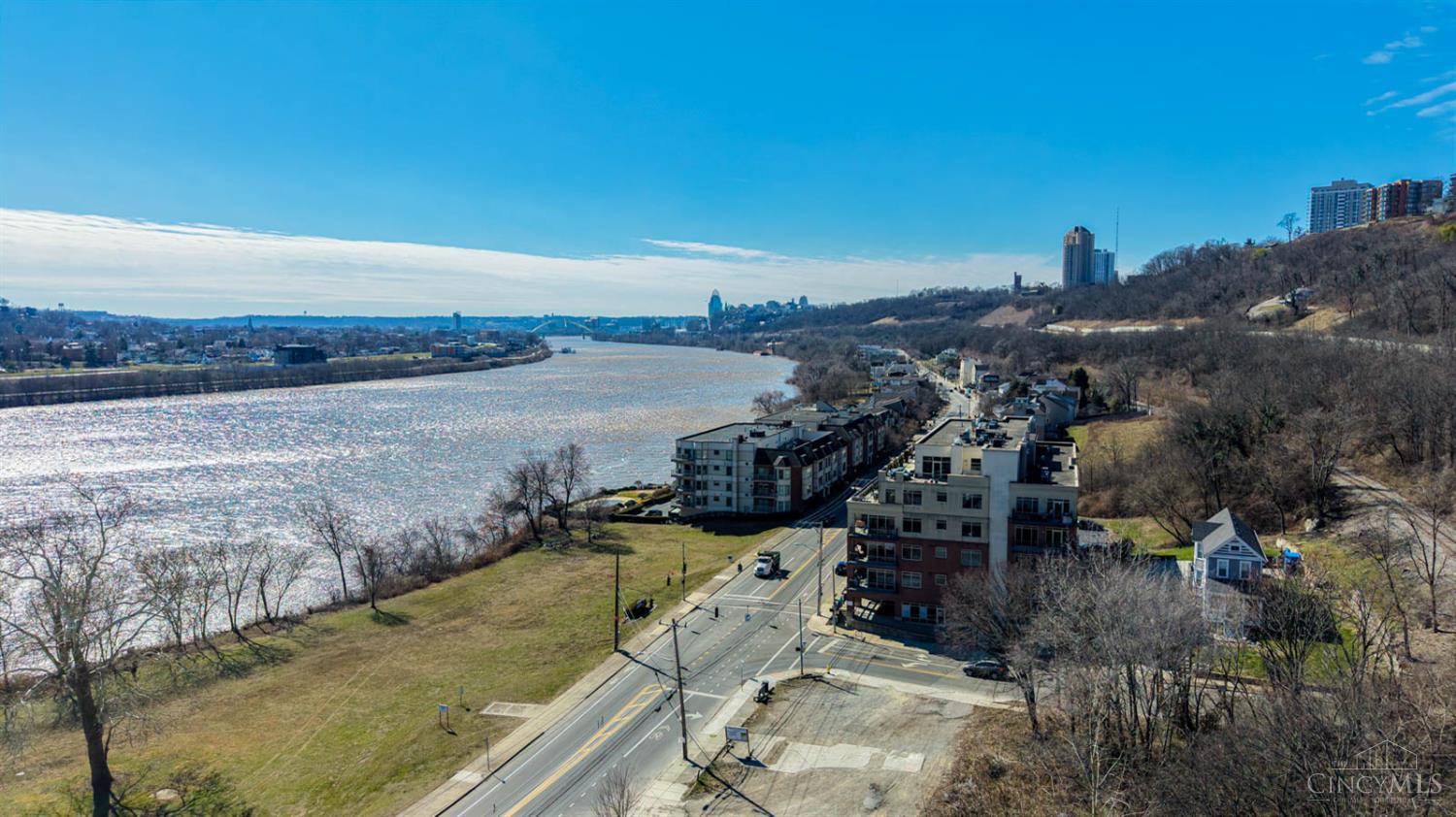 2260 Riverside Drive, Unit 402 Cincinnati, OH 45202 - Photo 35 of 42