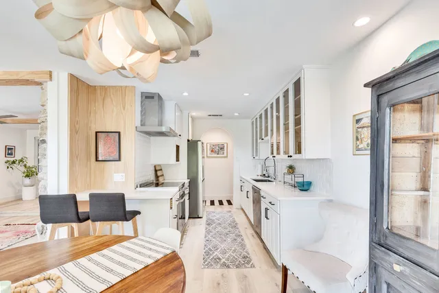 $1,550,000 | 2419 Trail Of The Madrones, Austin, TX 78746