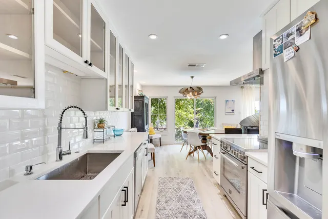 $1,550,000 | 2419 Trail Of The Madrones, Austin, TX 78746