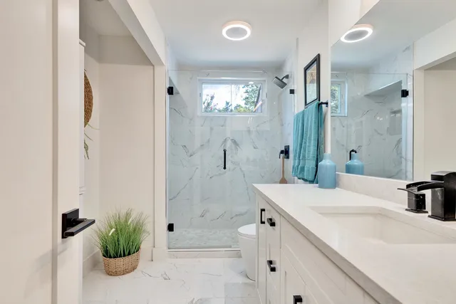 $1,550,000 | 2419 Trail Of The Madrones, Austin, TX 78746