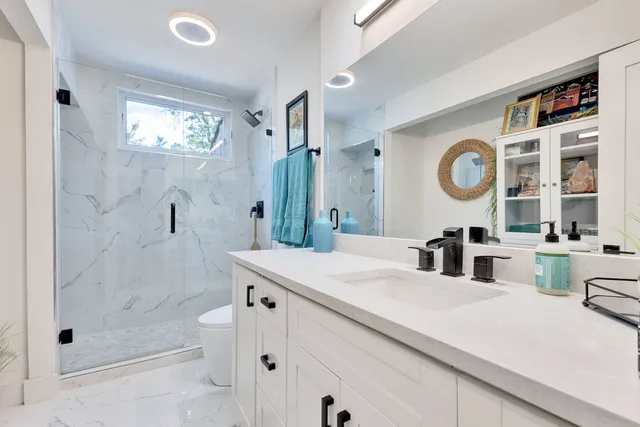 $1,550,000 | 2419 Trail Of The Madrones, Austin, TX 78746