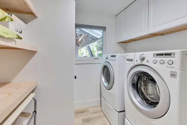 $1,550,000 | 2419 Trail Of The Madrones, Austin, TX 78746