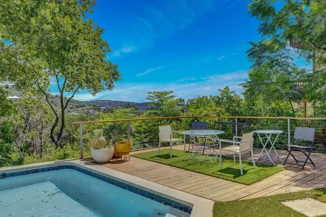$1,550,000 | 2419 Trail Of The Madrones, Austin, TX 78746