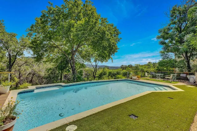 $1,550,000 | 2419 Trail Of The Madrones, Austin, TX 78746