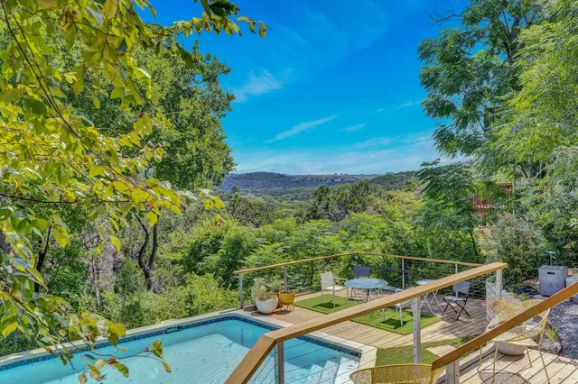 $1,550,000 | 2419 Trail Of The Madrones, Austin, TX 78746