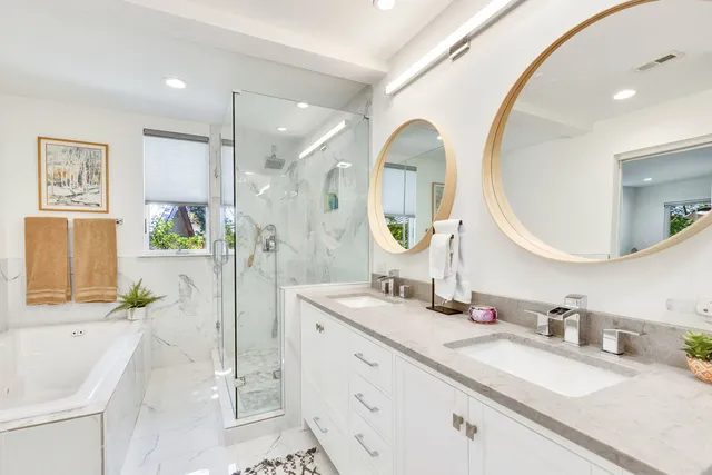 $1,550,000 | 2419 Trail Of The Madrones, Austin, TX 78746