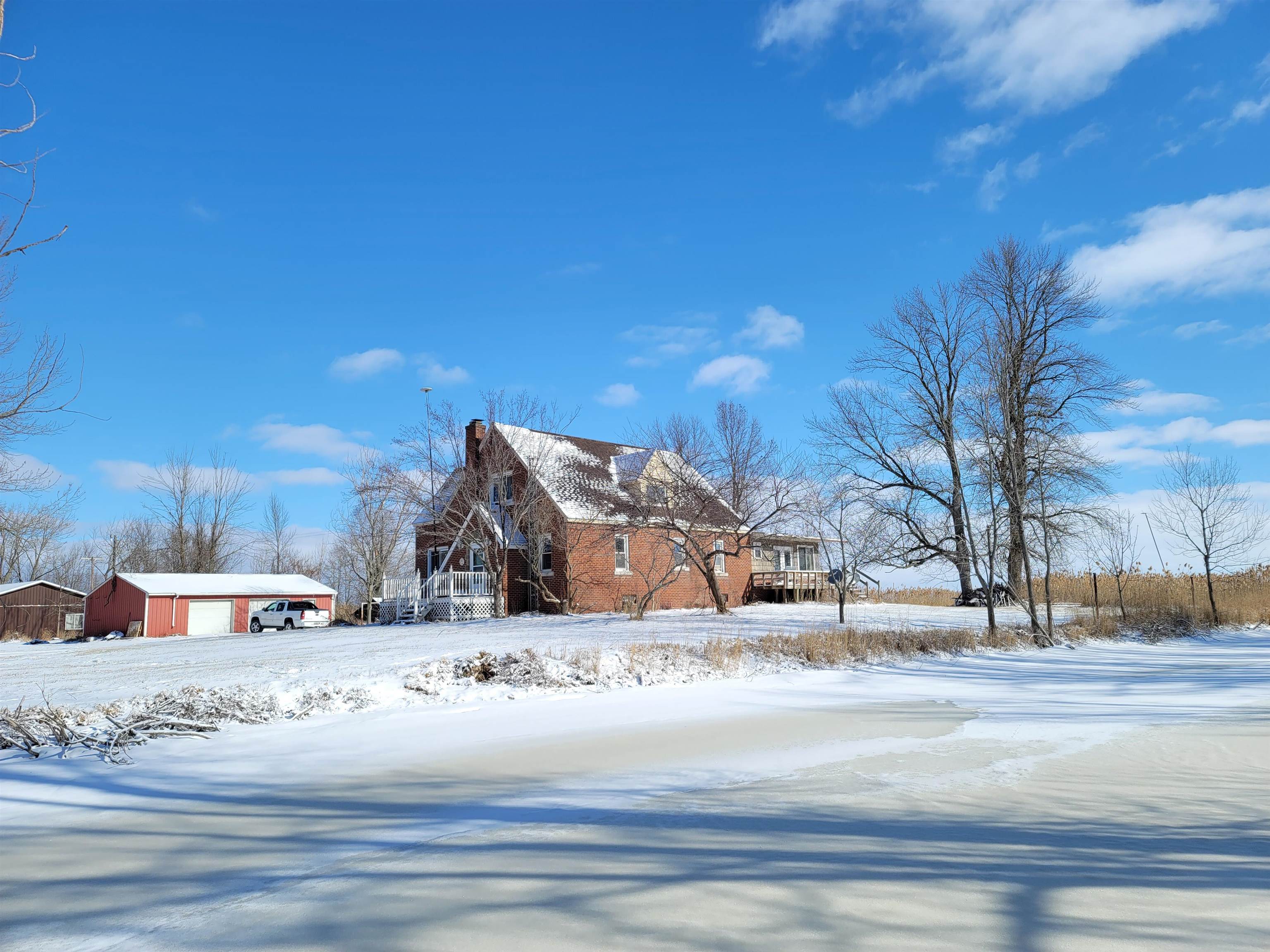 5444 East Whitefeather Road Pinconning, MI 48650 - Photo 21 of 66 1896999-20.JPG