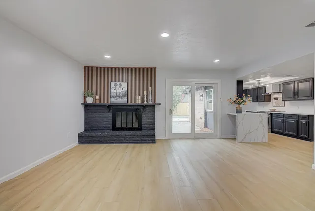 $2,400 | 15507 Sierra Valle Drive, Houston, TX 77083