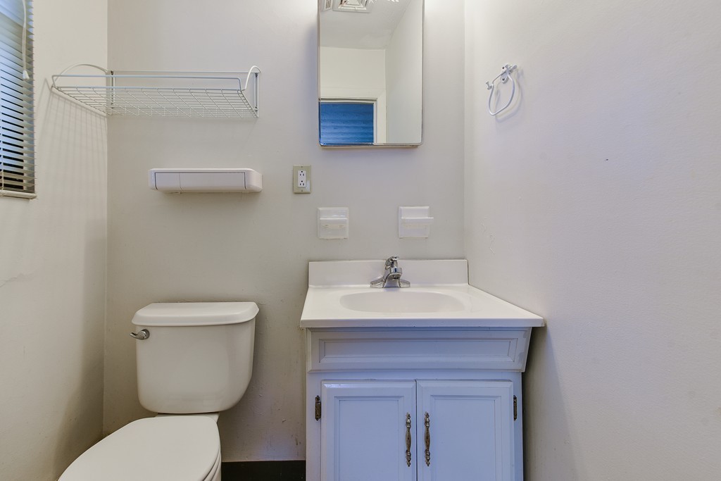 14 Saybrook Road Framingham, MA 01701 - Photo 22 of 27 Gallery Image 22