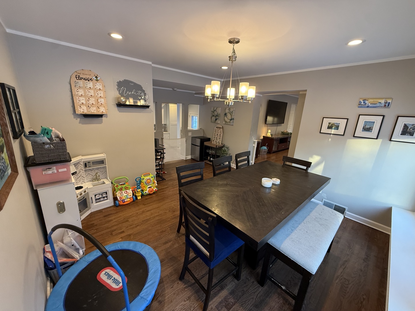 1044 Ellsworth Avenue Addison, IL 60101 - Photo 15 of 45 a view of a dining room with furniture