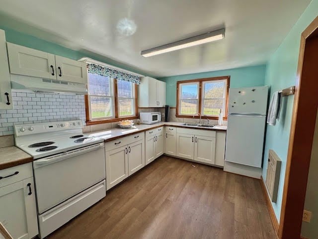 2703 Foglesong Valley Road Ceres, VA 24318 - Photo 3 of 94 Gallery Image 3