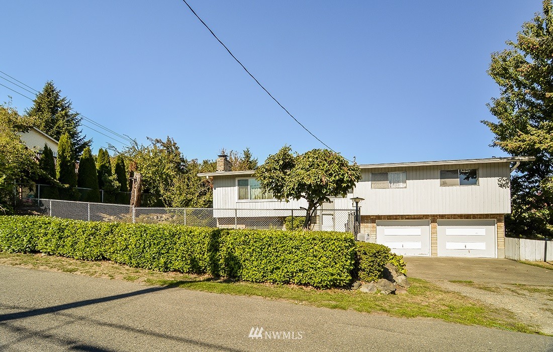 4914 South Roxbury Street Seattle, WA 98118 - Photo 1 of 18