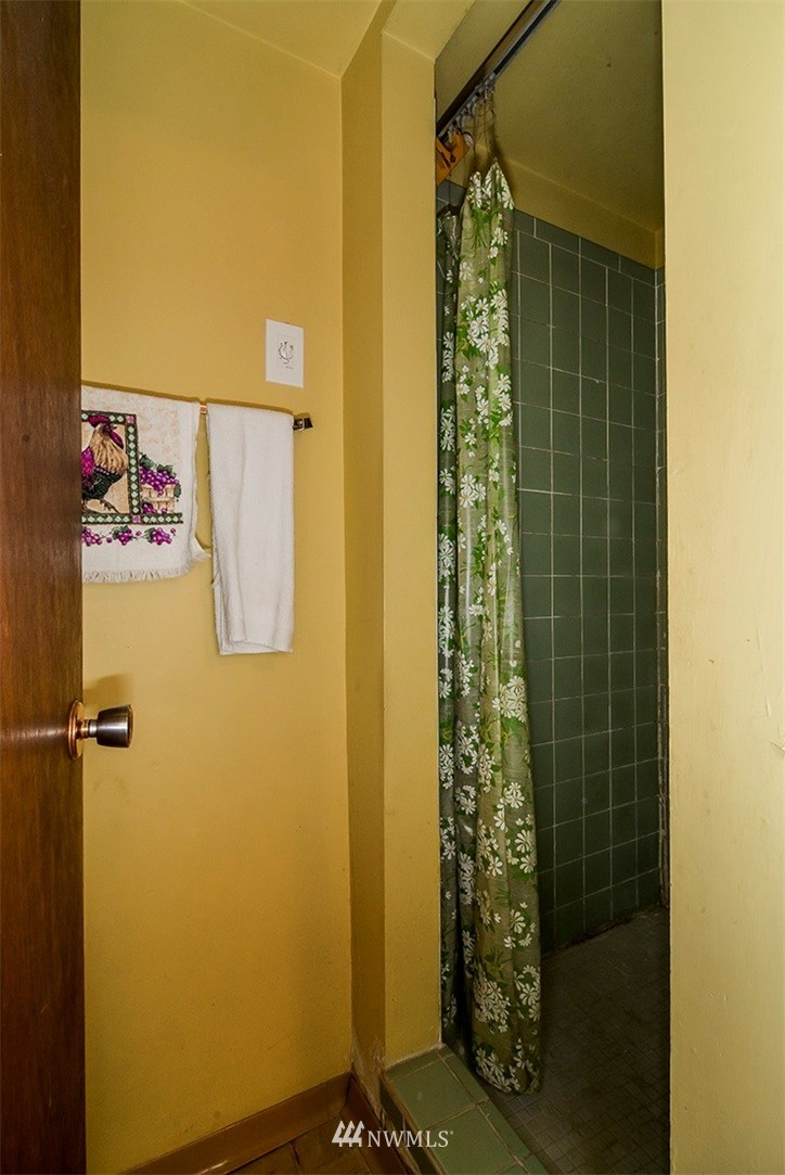 4914 South Roxbury Street Seattle, WA 98118 - Photo 16 of 18