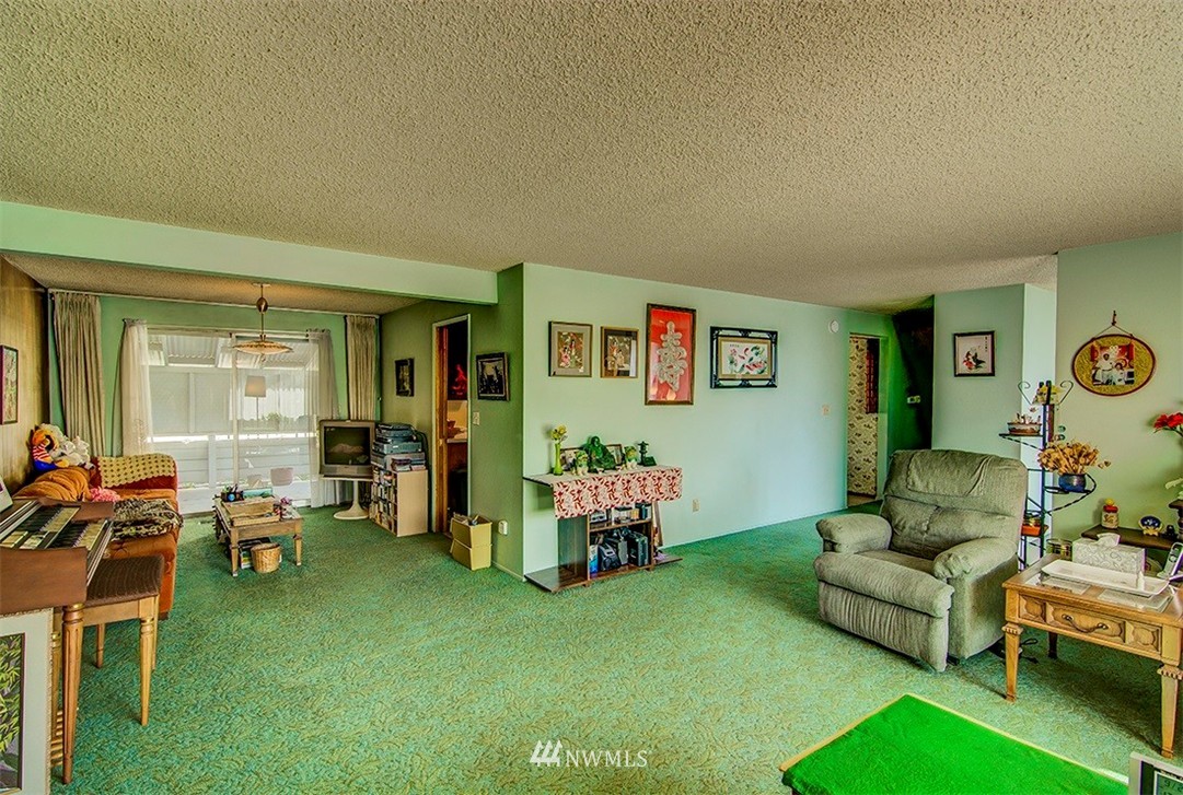 4914 South Roxbury Street Seattle, WA 98118 - Photo 9 of 18