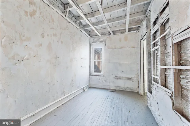 a view of a walk in closet