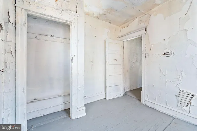 a view of empty room