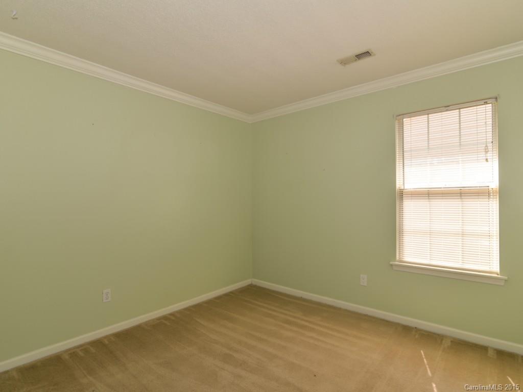 11325 Clayford Ridge Charlotte, NC 28215 - Photo 14 of 24