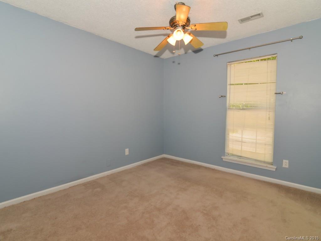 11325 Clayford Ridge Charlotte, NC 28215 - Photo 15 of 24
