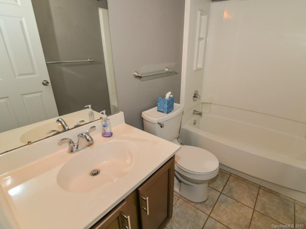 11325 Clayford Ridge Charlotte, NC 28215 - Photo 16 of 24