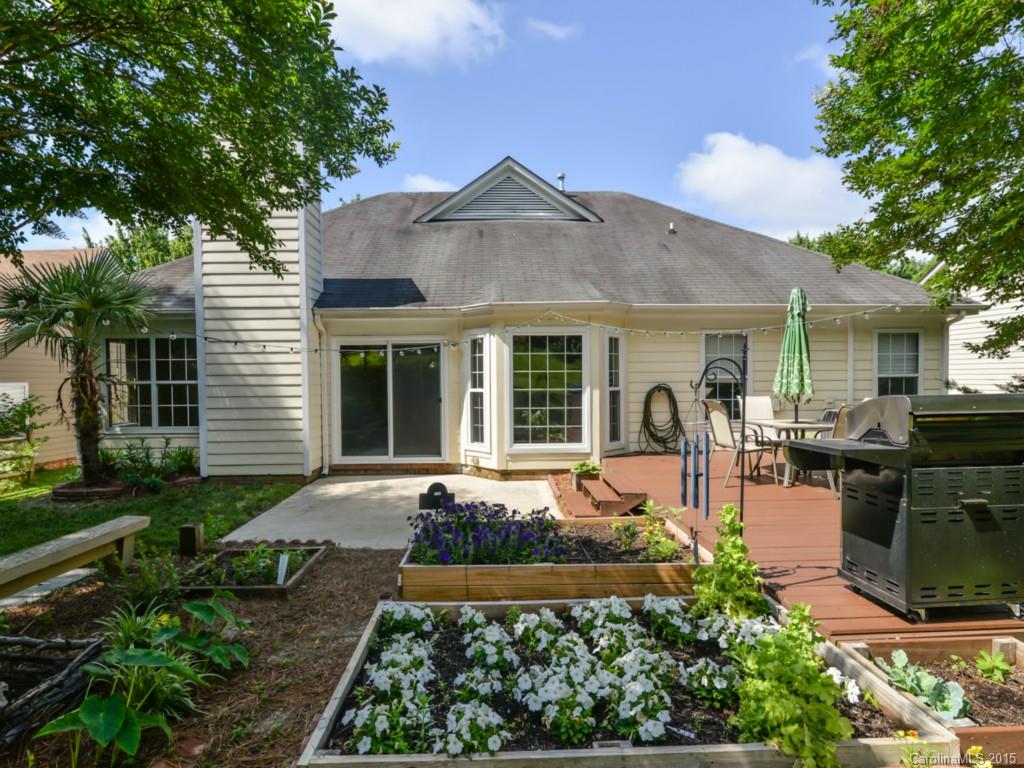 11325 Clayford Ridge Charlotte, NC 28215 - Photo 17 of 24