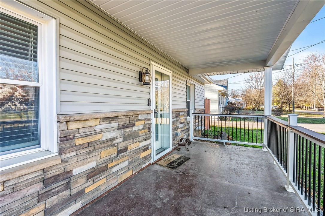 1717 Klerner Lane New Albany, IN 47150 - Photo 3 of 37