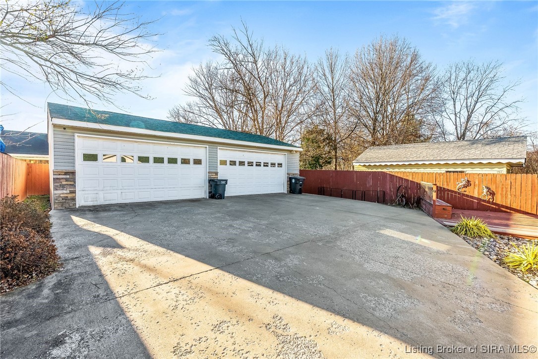 1717 Klerner Lane New Albany, IN 47150 - Photo 33 of 37