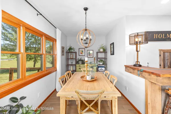 $1,199,000 | 92 Ashley Drive, Alpine, WY 83128