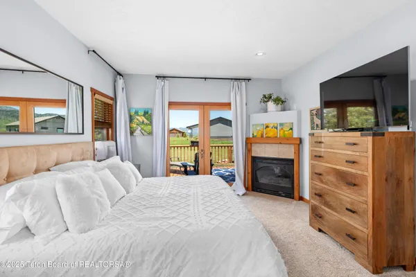 $1,199,000 | 92 Ashley Drive, Alpine, WY 83128