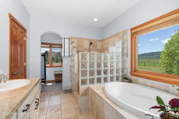 $1,199,000 | 92 Ashley Drive, Alpine, WY 83128