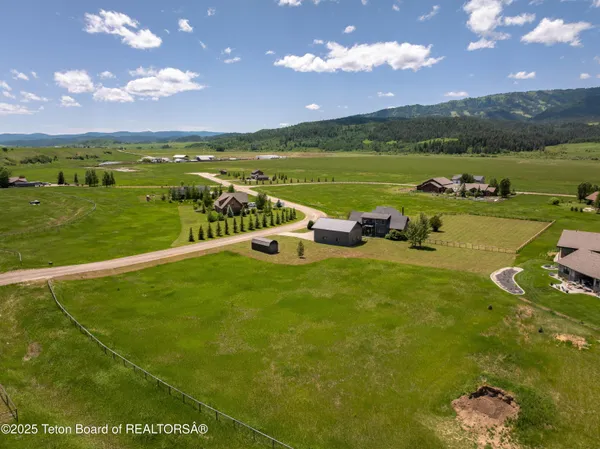 $1,199,000 | 92 Ashley Drive, Alpine, WY 83128
