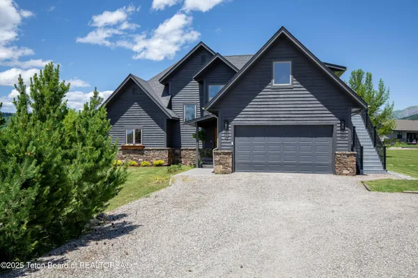 $1,199,000 | 92 Ashley Drive, Alpine, WY 83128