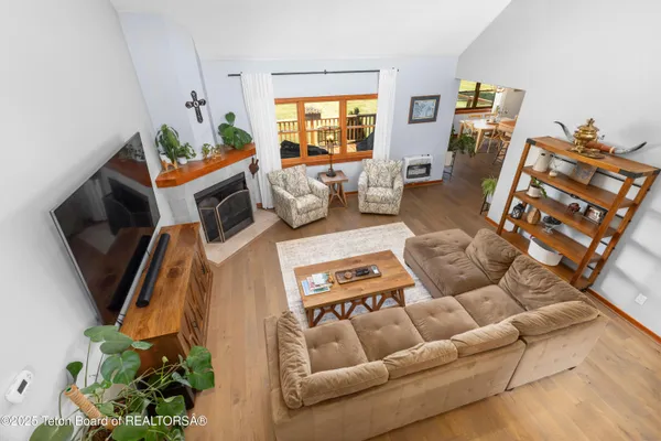 $1,199,000 | 92 Ashley Drive, Alpine, WY 83128