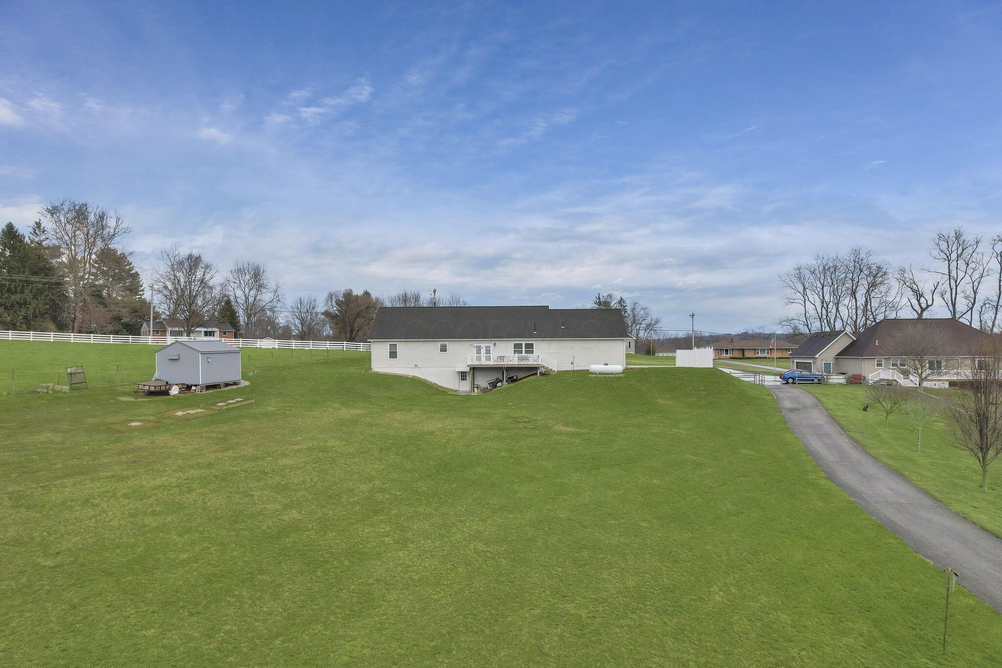 345 Lake Road Northeast Lancaster, OH 43130 - Photo 68 of 74 68-web-or-mls-DJI_0177