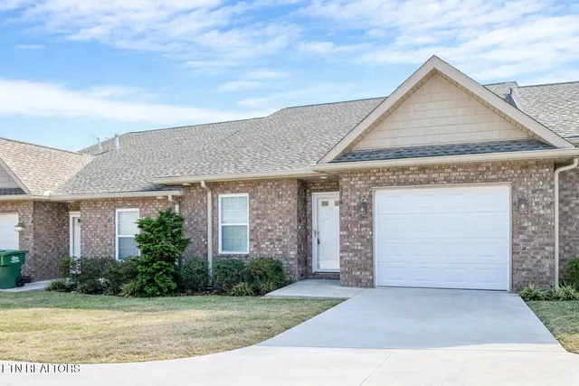 $339,900 | 214 Waters Road, Maryville, TN 37803