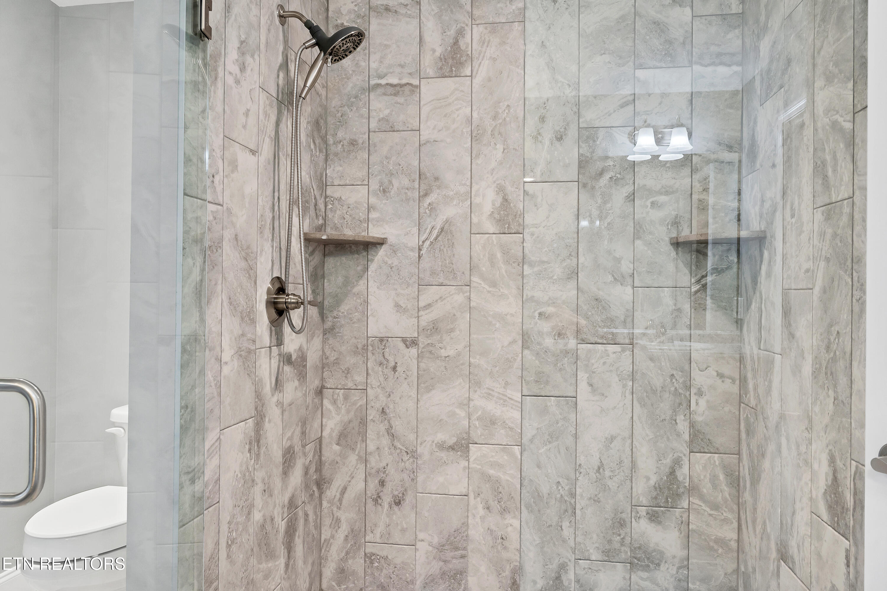 214 Waters Road Maryville, TN 37803 - Photo 34 of 47 DSC05008