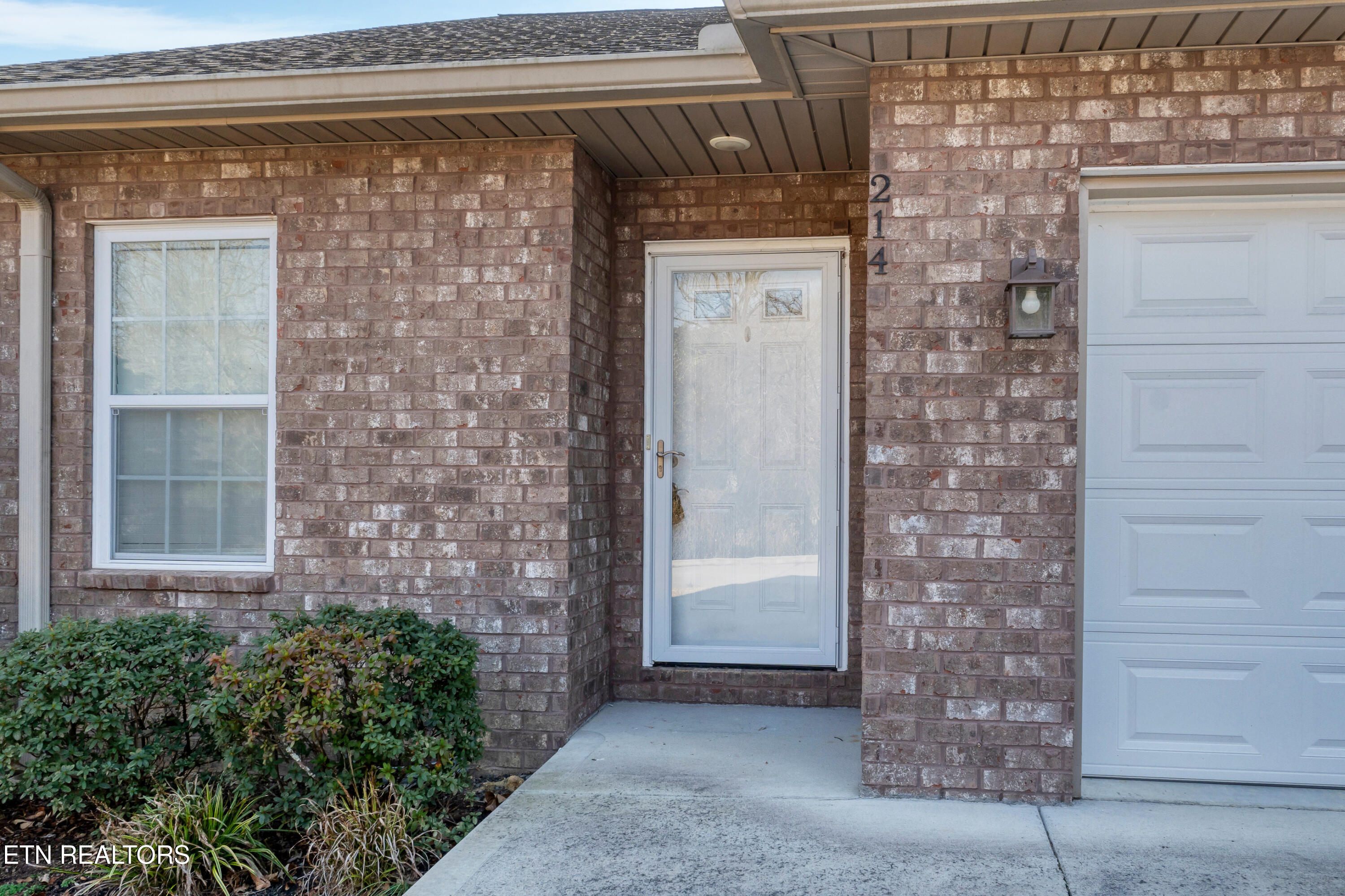 214 Waters Road Maryville, TN 37803 - Photo 6 of 47 DSC04829