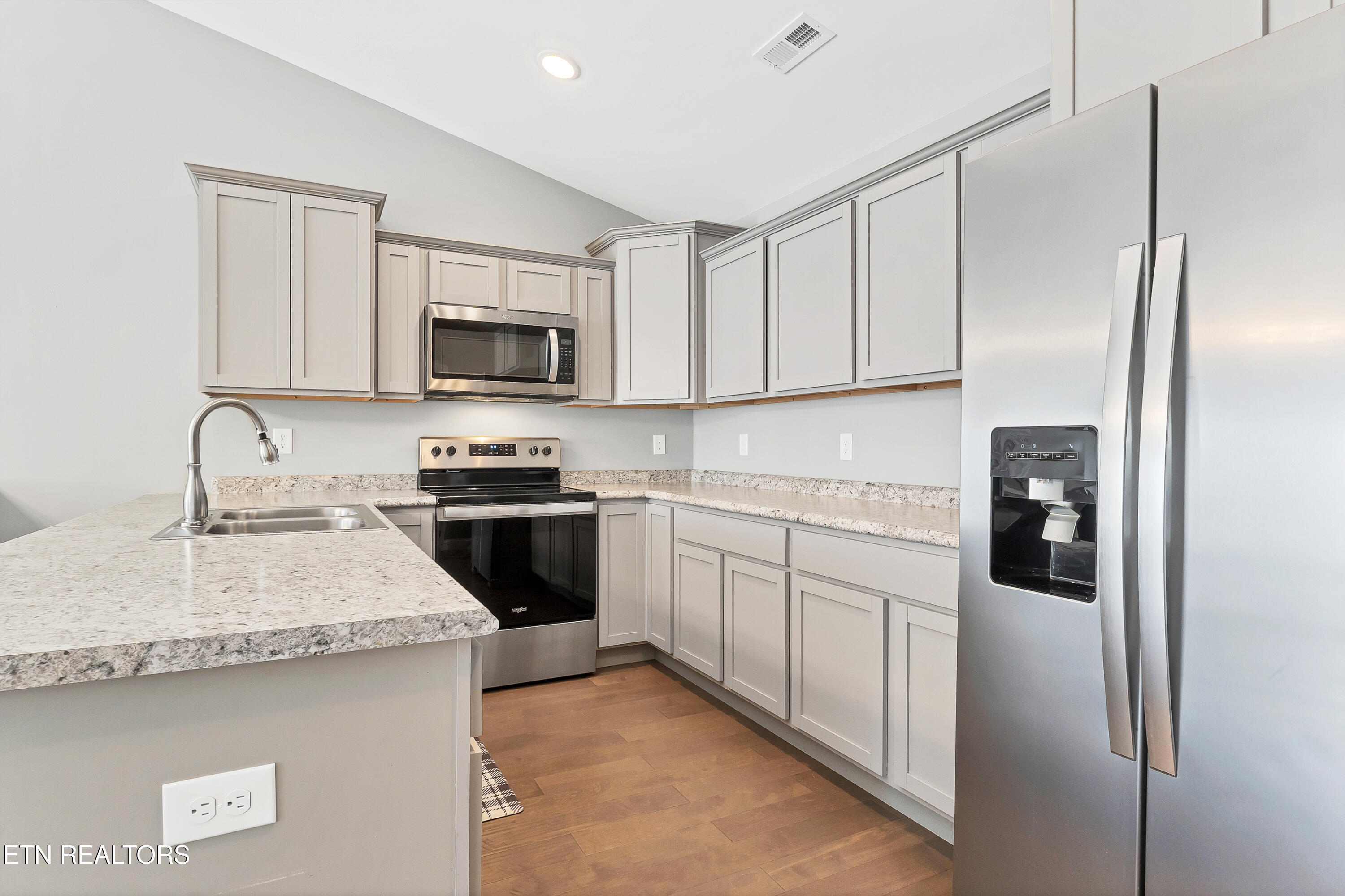 214 Waters Road Maryville, TN 37803 - Photo 10 of 47 DSC04883