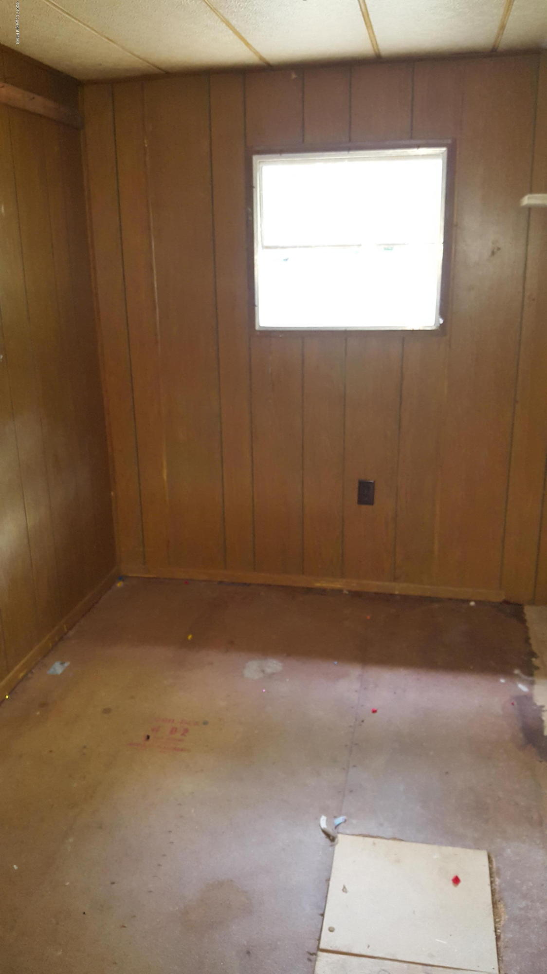 250 Nevin Road Newfoundland, PA 18445 - Photo 15 of 32 an empty room with a window
