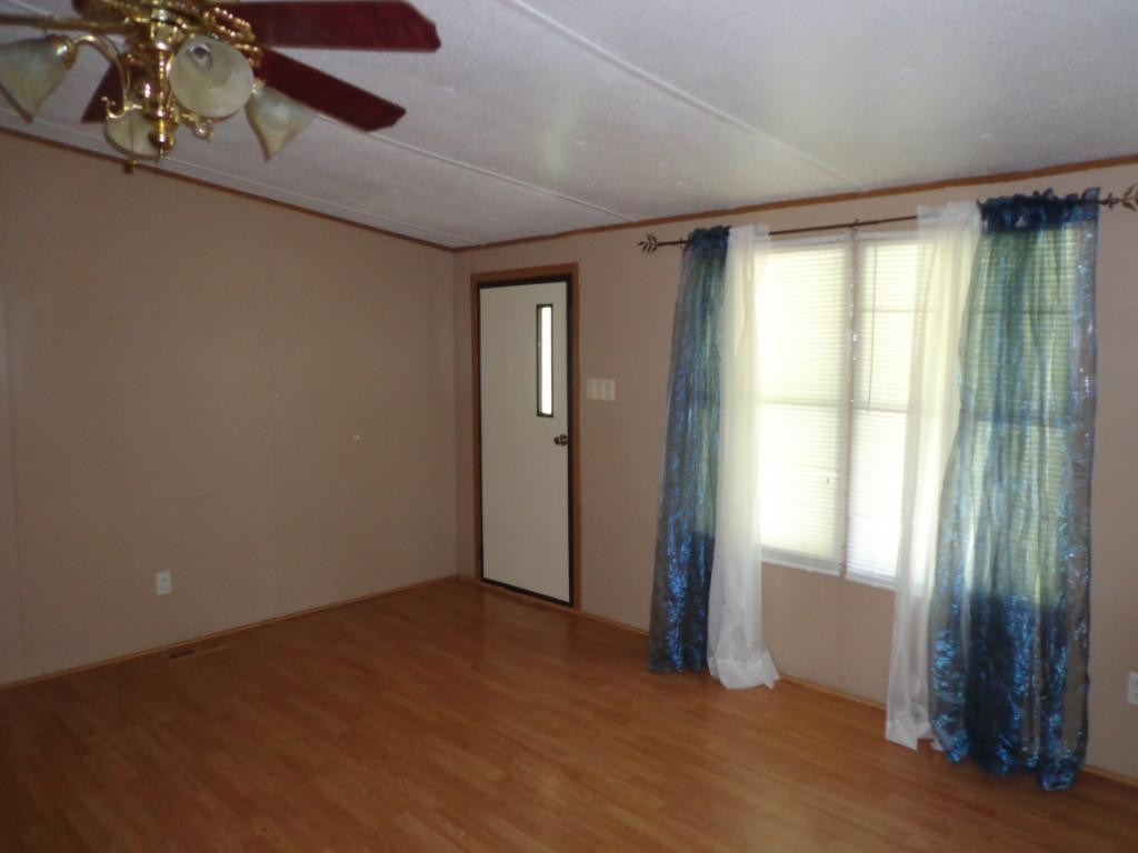 2885 Sink Valley Road Butler, TN 37640 - Photo 8 of 16 Photo 8