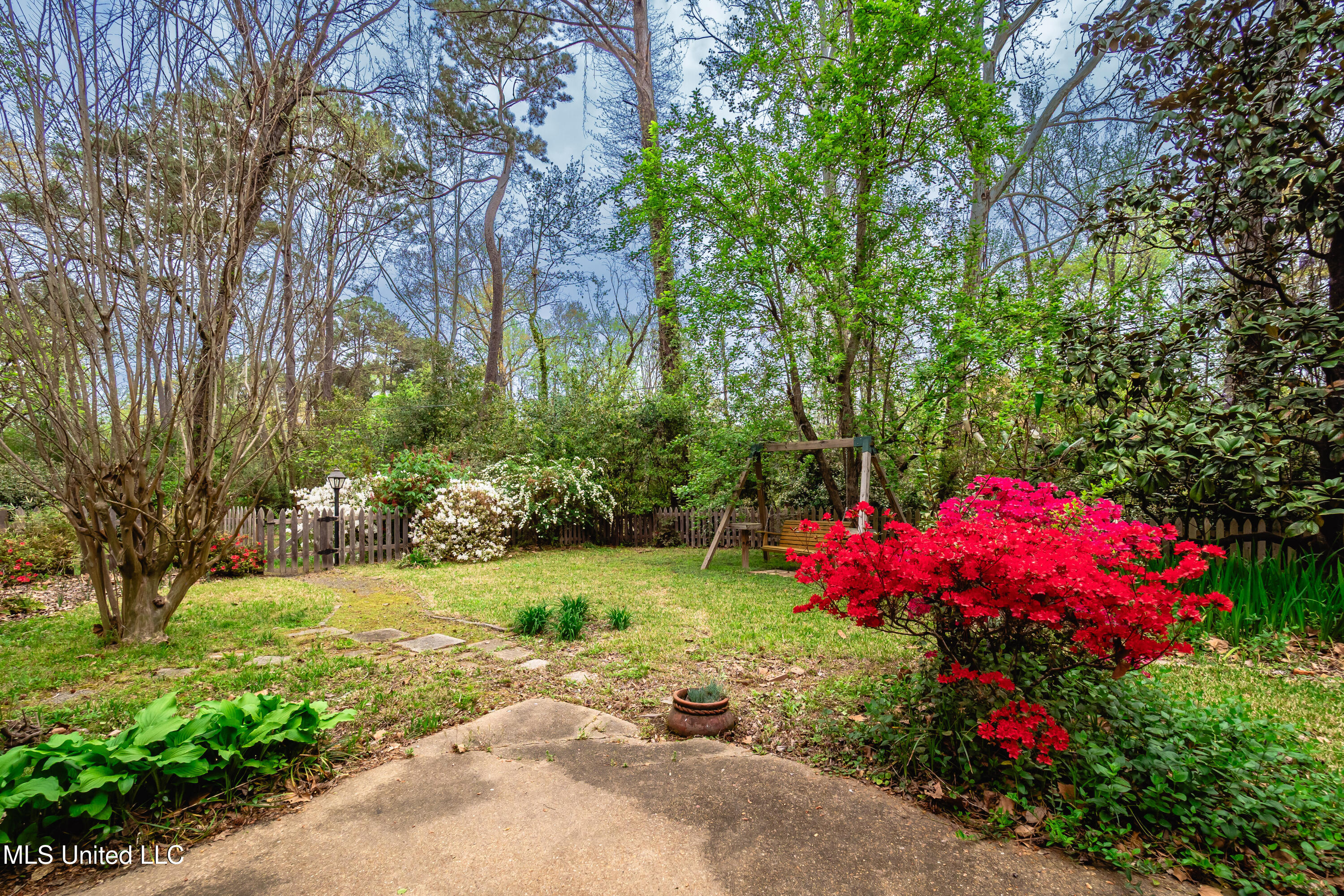 820 Timberlain Drive Jackson, MS 39211 - Photo 29 of 32 P3280032