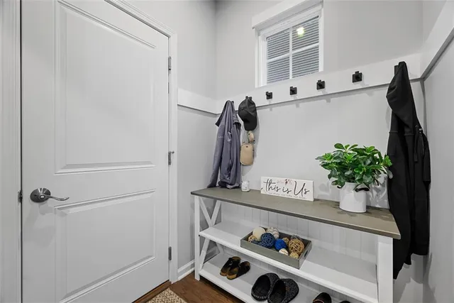 a view of utility room