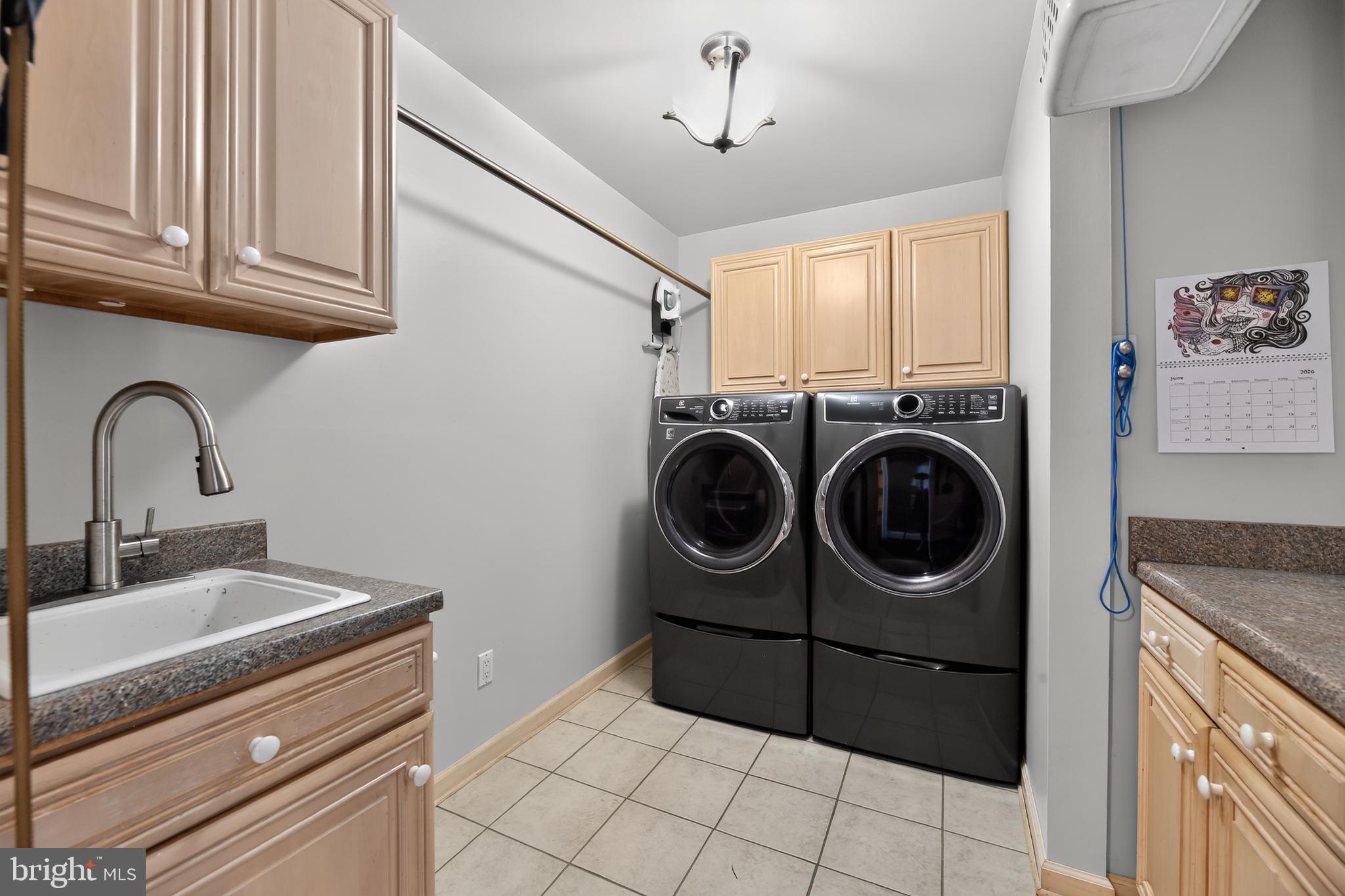 9 Rittenhouse Square Sicklerville, NJ 08081 - Photo 24 of 54