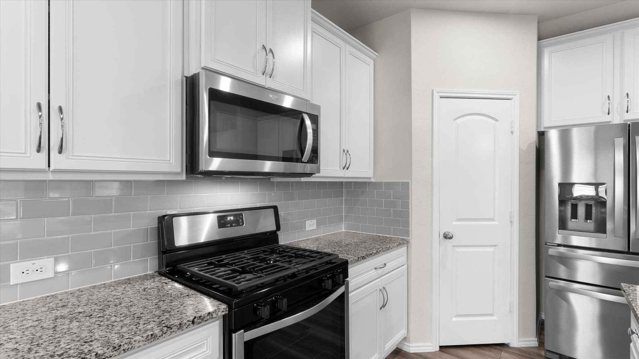 9257 Inland Leather Lane Conroe, TX 77385 - Photo 10 of 39