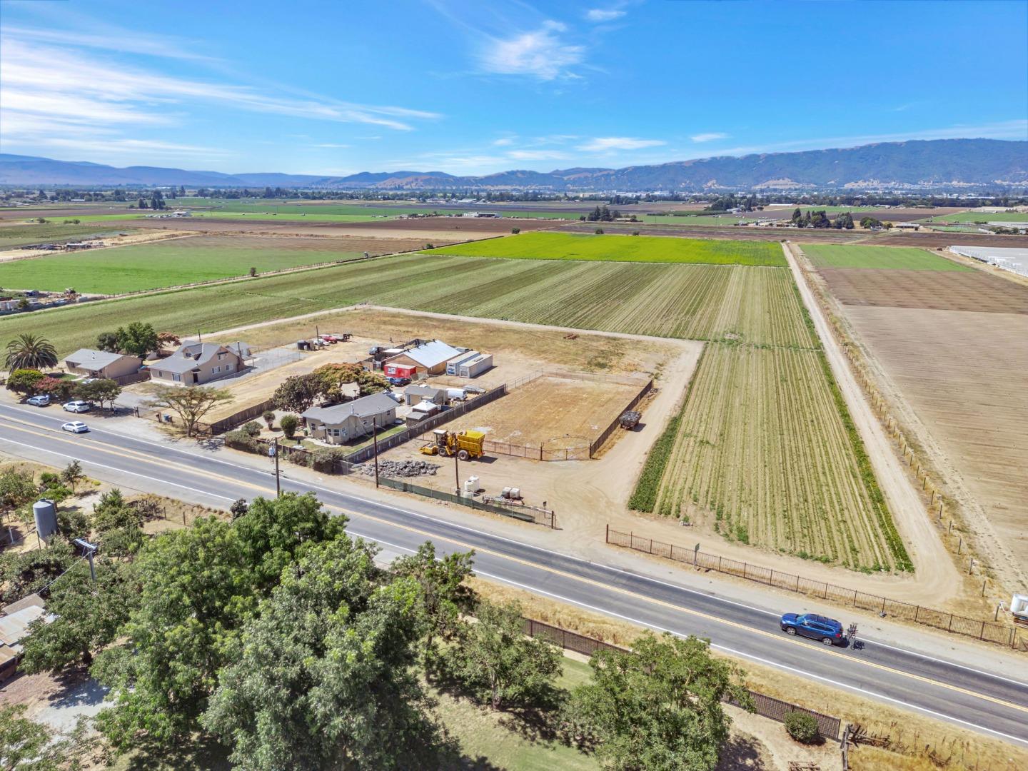 2712 Ferguson Road Gilroy, CA 95020 - Photo 18 of 55