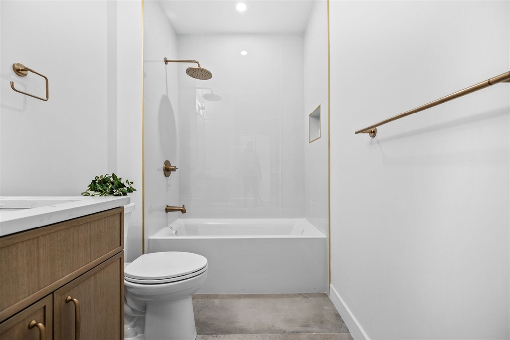 125 Addison Street, Unit 6 Boston, MA 02128 - Photo 21 of 26