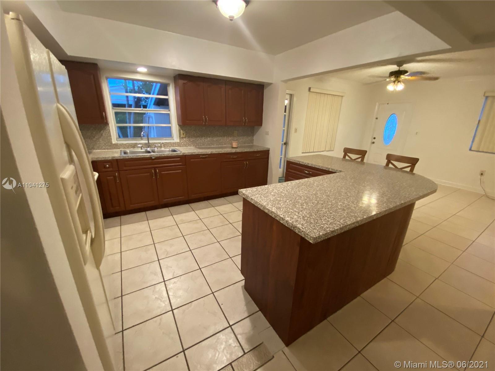9471 Easter Road Cutler Bay, FL 33157 - Photo 12 of 17