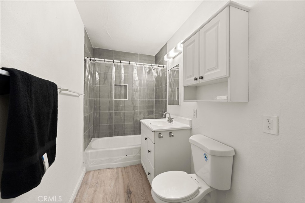 2121 Down Street Riverside, CA 92507 - Photo 34 of 75