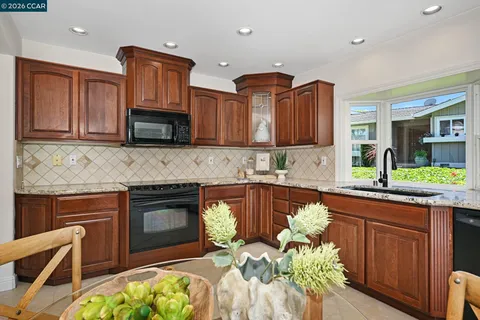 $1,150,000 | 1937 Rancho Verde Circle West, Danville, CA 94526