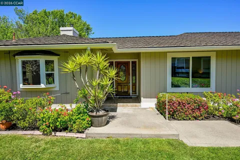 $1,150,000 | 1937 Rancho Verde Circle West, Danville, CA 94526
